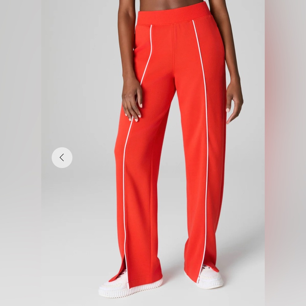 SPANX AirEssentials® Pique
Straight Leg Pant